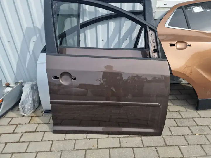 Volkswagen Touran II (2010 - 2016) Дверь — фото 1