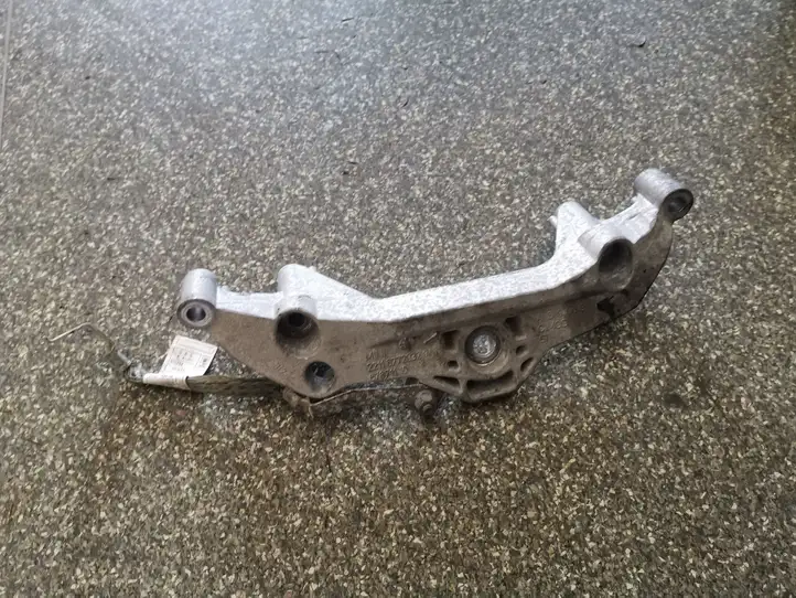 Mini One Cooper Coupe R56 (2004 - 2014) 6772032 Кронштейн двигателя — фото 1