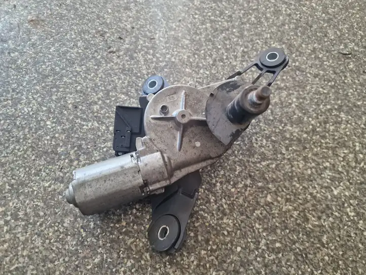 Toyota Yaris (2005 - 2009) 0390201825 Двигатель стеклоочистителя заднего стекла — фото 3