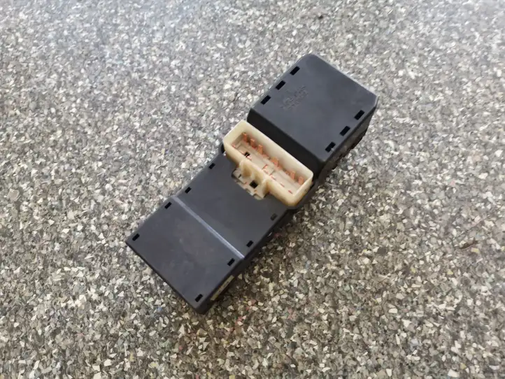 Chevrolet Captiva (2006 - 2011) 202005436 Кнопка стеклоподъемников — фото 2
