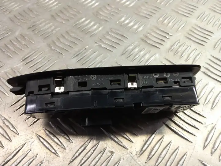 BMW X1 F48 F49 (2015 - 2022) 9362116 Блок кнопок стеклоподъемников — фото 8