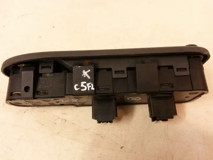 Citroen C5 (2004 - 2008) 96498424ZF Кнопка стеклоподъемников — фото 4