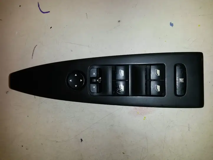 Citroen C6 (2005 - 2012) 96519384ZD Кнопка стеклоподъемников — фото 1