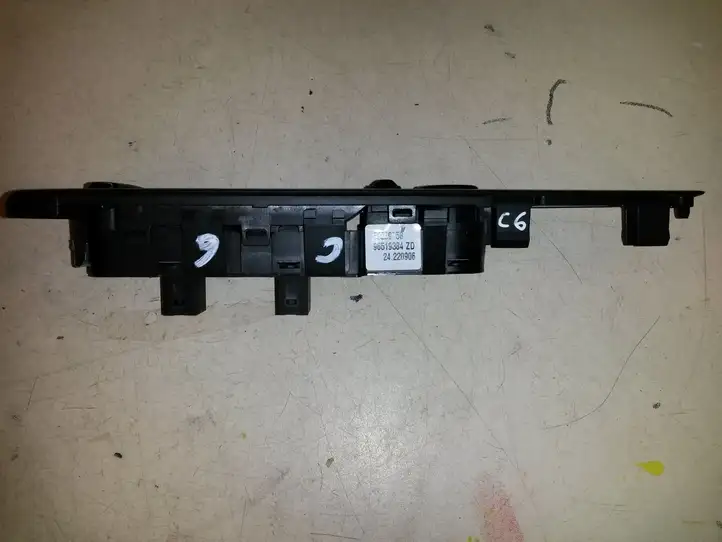 Citroen C6 (2005 - 2012) 96519384ZD Кнопка стеклоподъемников — фото 3