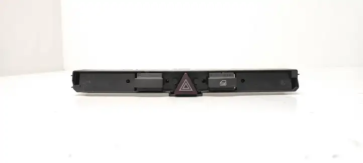 Opel Astra H (2004 - 2009) 03758075 Включатель аварийных фонарей — фото 1
