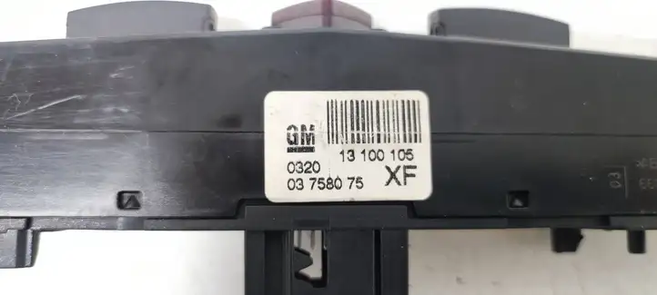 Opel Astra H (2004 - 2009) 03758075 Включатель аварийных фонарей — фото 5
