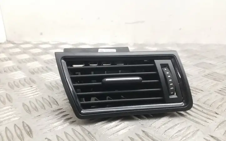 Skoda Rapid (NH) (2012 - 2019) 5JA819702C Боковой воздушный дефлектор — фото 3
