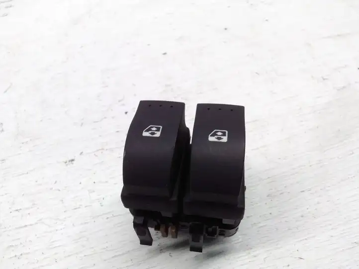 Opel Vivaro (2006 - 2014) 015085A Кнопка стеклоподъемников — фото 1