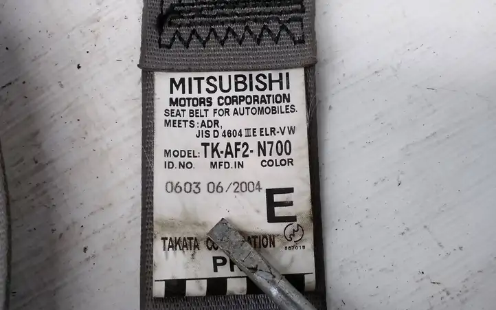 Mitsubishi Grandis (2003 - 2012) TKAF2N700 Передний ремень безопасности — фото 4