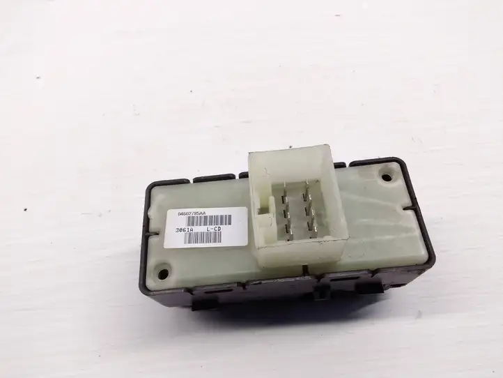 Dodge Caliber (2006 - 2012) 04602785AA Кнопка стеклоподъемников — фото 3