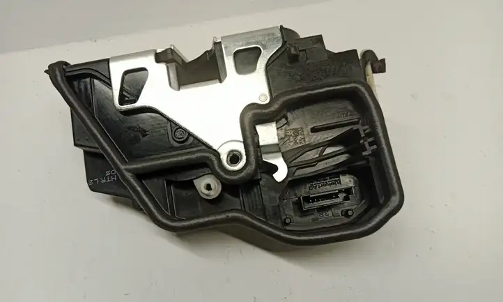 BMW 3 F30 F35 F31 (2012 - 2018) 7202148 Замок задней двери — фото 2