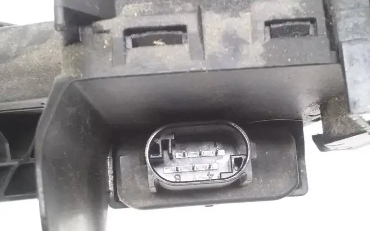 BMW 3 F30 F35 F31 (2012 - 2018) 6853175 Педаль акселератора — фото 3
