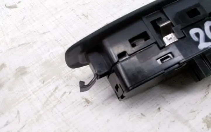 BMW 3 F30 F35 F31 (2012 - 2018) 9208109 Блок кнопок стеклоподъемников — фото 5