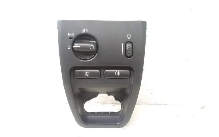 Volvo XC90 (2006 - 2014) 30739302 Включатель фонарей — фото 1