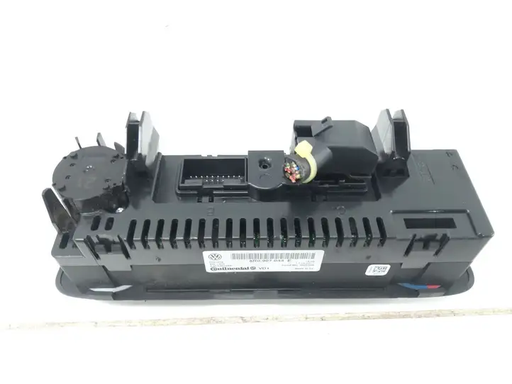 Volkswagen Polo V 6R (2009 - 2015) 6R0907044 Управление климат контролем — фото 3