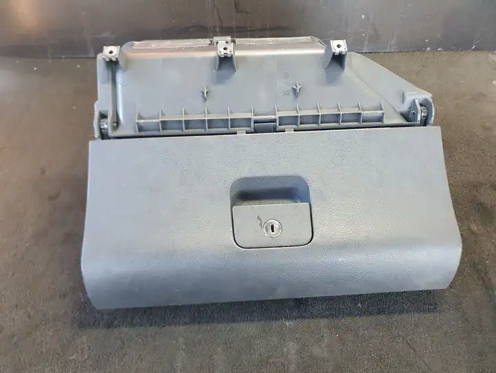 Volkswagen Polo (2001 - 2005) 6Q1857097S Бардачок в сборе — фото 1