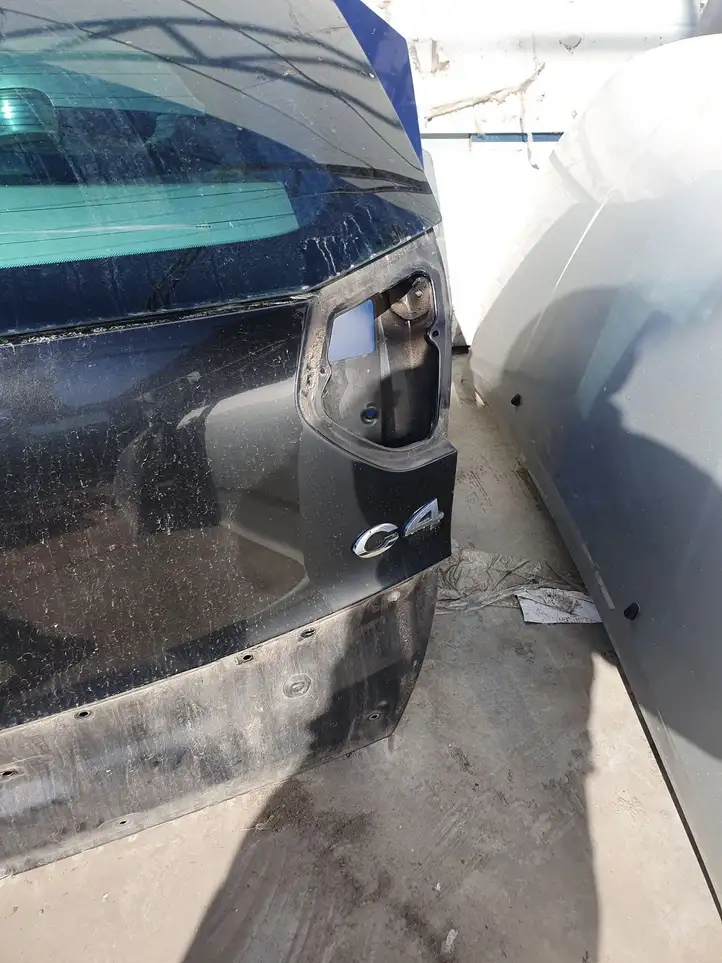 Citroen C4 I Picasso (2006 - 2013) Крышка багажника — фото 7