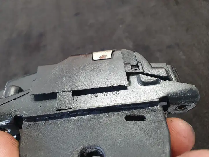 Citroen C4 I Picasso (2006 - 2013) 9660403980 Замок крышки багажника — фото 7