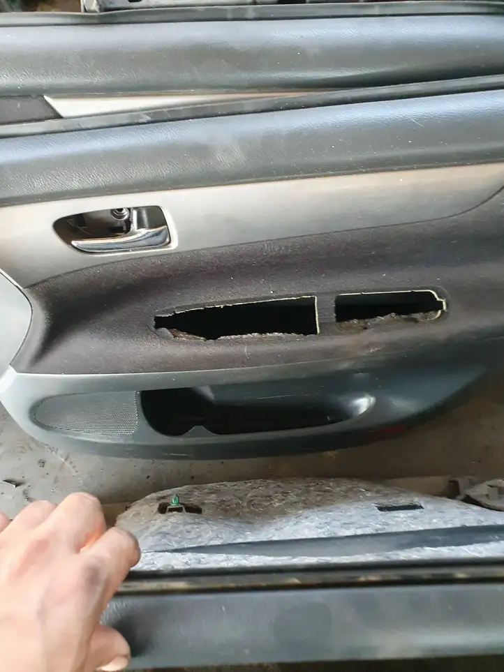 Citroen C4 I Picasso (2006 - 2013) Обшивка передней двери — фото 4