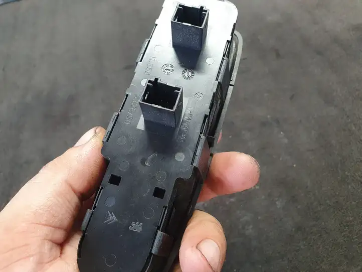 Citroen C4 I Picasso (2006 - 2013) 532650 Блок кнопок стеклоподъемников — фото 10