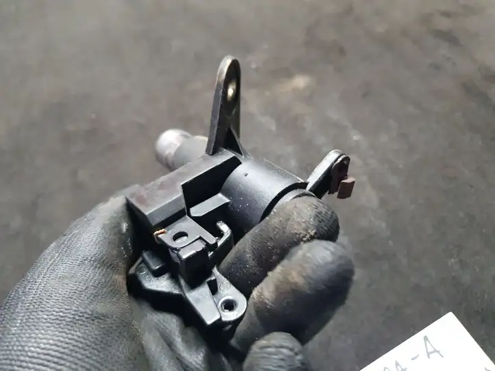 Opel Zafira A (1999 - 2003) PA6GF30 Замок крышки багажника — фото 8