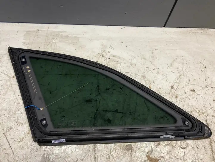 Audi A4 S4 B9 8W (2019 - ) 8W9845300Q Заднее боковое стекло — фото 2