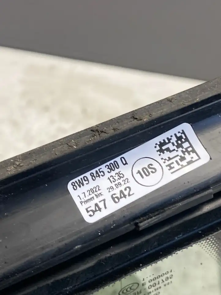 Audi A4 S4 B9 8W (2019 - ) 8W9845300Q Заднее боковое стекло — фото 5