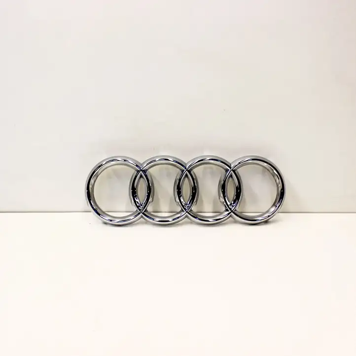 Audi A4 S4 B8 8K (2007 - 2011) 8K0853605 Эмблема автомобиля — фото 2
