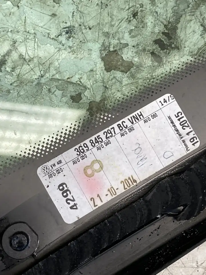 Volkswagen PASSAT B7 (2011 - 2014) 3G9845297BC Заднее боковое стекло — фото 3