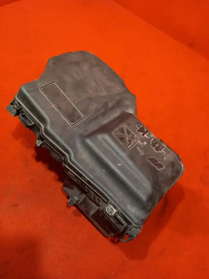 Citroen C5 (2008 - 2017) 9687925880 Крышка ящика предохранителей — фото 1