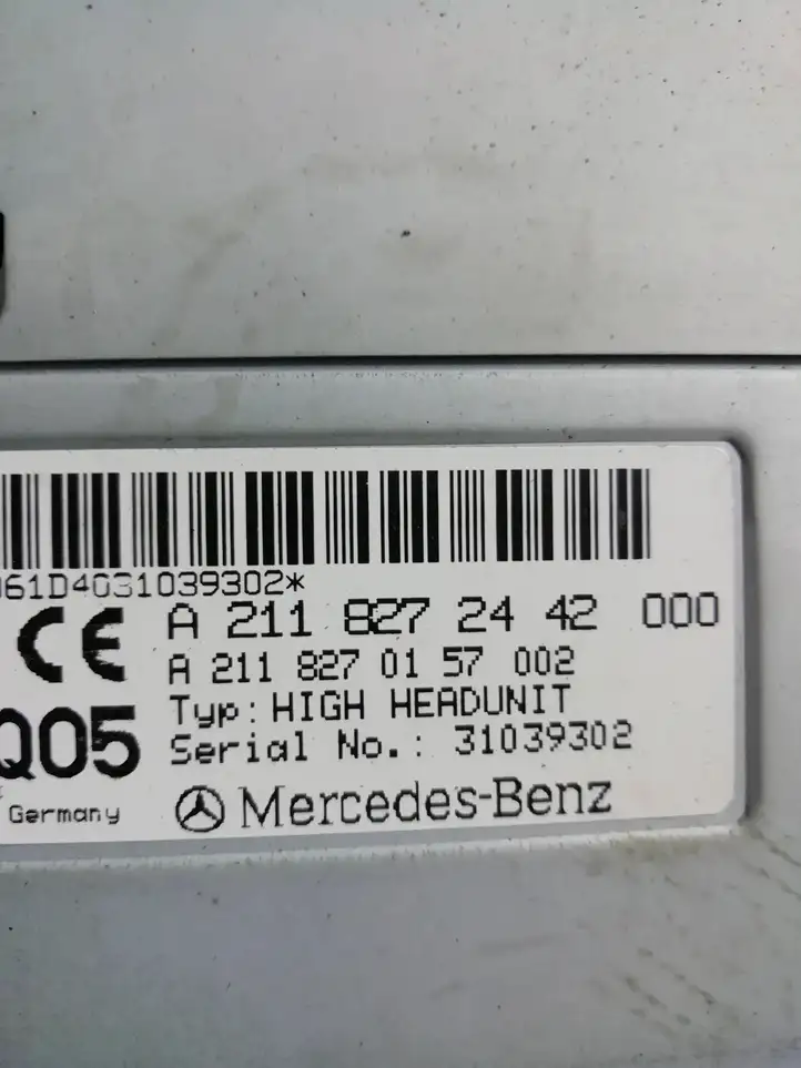 Mercedes-Benz E W211 (2002 - 2009) A2118272442000 Магнитола / мультимедийная система — фото 4