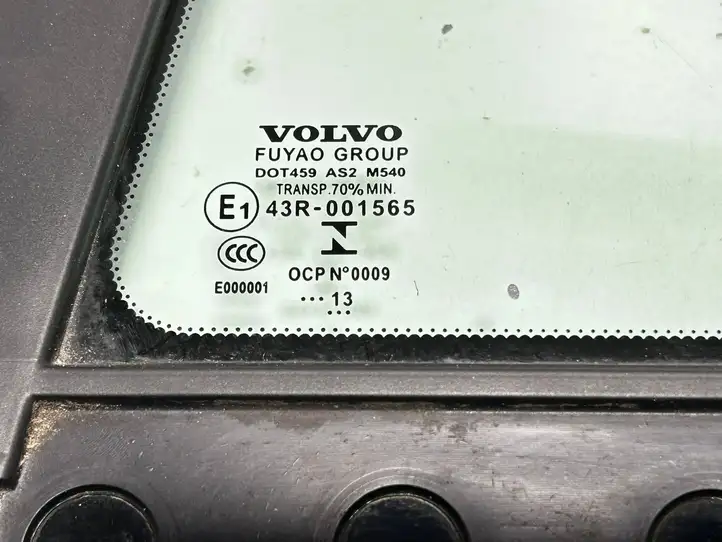 Volvo S60 (2013 - 2018) 31385448 Форточка двери — фото 3