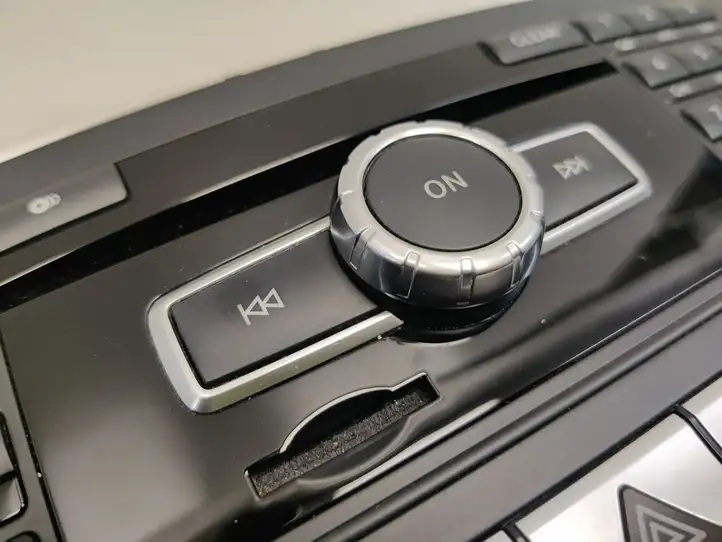 Mercedes-Benz GL X166 (2013 - 2019) A1669000012 Магнитола / мультимедийная система — фото 8