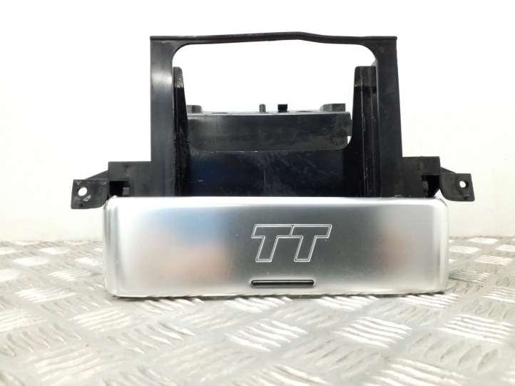 8N0863243C Audi TT Mk1 Kita panelės detalė