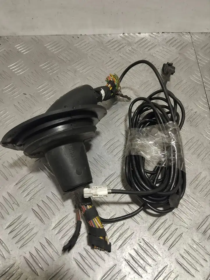 BMW 6 F12 F13 (2010 - 2018) 6982242 Прочая электропроводка — фото 3