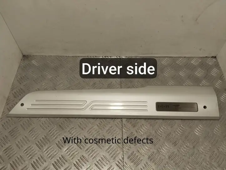 Aston Martin DB11 (2016 - ) HY53132A13AD Внутренняя отделка переднего порога — фото 1