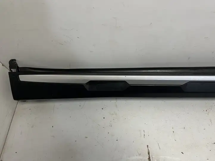 BMW X5 G05 (2018 - ) 8498999 Внутренняя обшивка порога (комплект) — фото 14