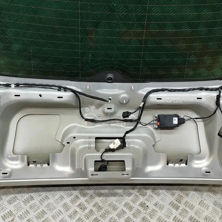 Volkswagen Tiguan (2011 - 2016) 5N0827025G Крышка багажника — фото 10