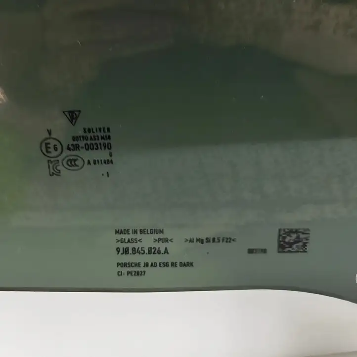 Porsche Taycan 9J1 (2019 - ) 9J0845026A Стекло задней двери — фото 7