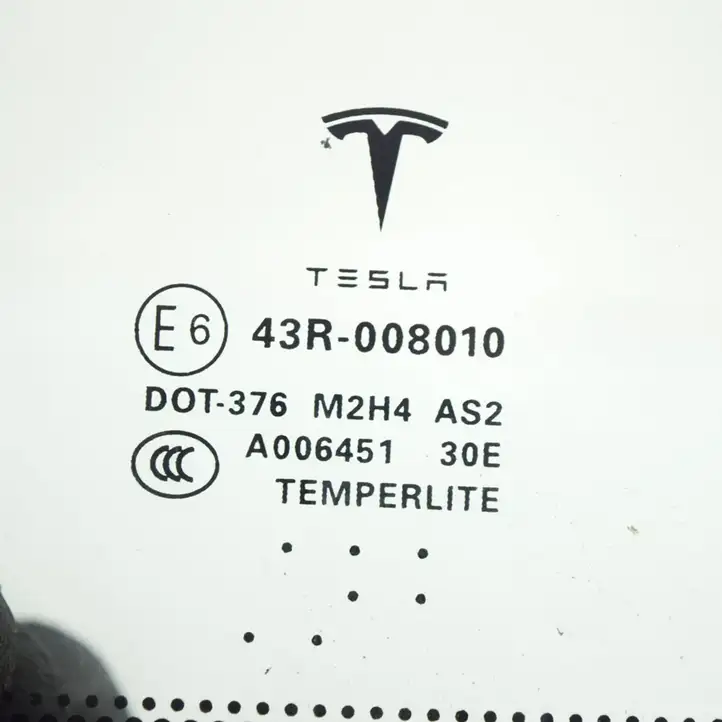 Tesla Model S (2016 - 2021) 43R008010 Заднее боковое стекло — фото 5