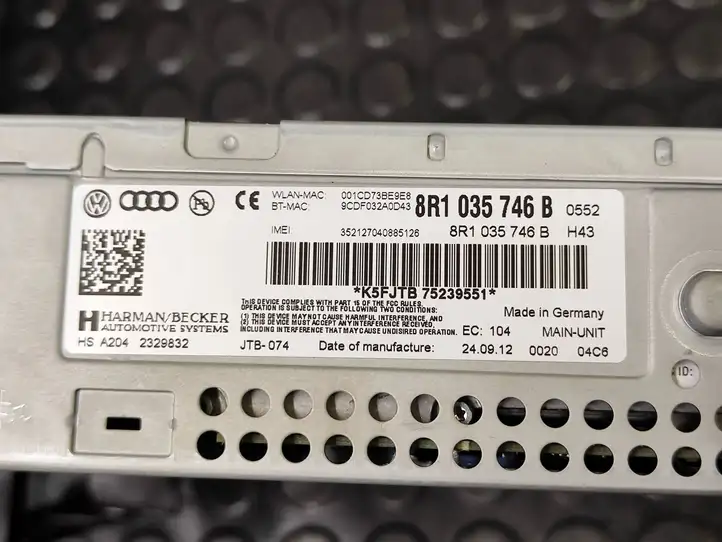 Audi Q5 SQ5 (2008 - 2012) 8R1035746B Магнитола / мультимедийная система — фото 8