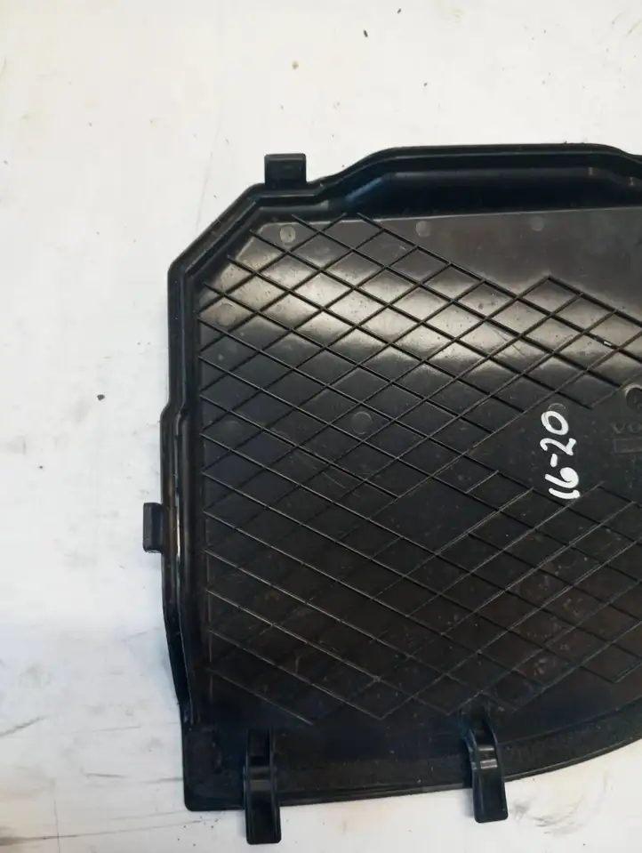 Volvo S60 (2004 - 2010) 31294775 Крышка ящика аккумулятора — фото 1