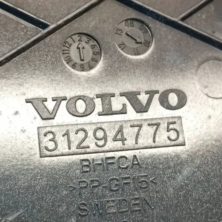 Volvo S60 (2004 - 2010) 31294775 Крышка ящика аккумулятора — фото 5