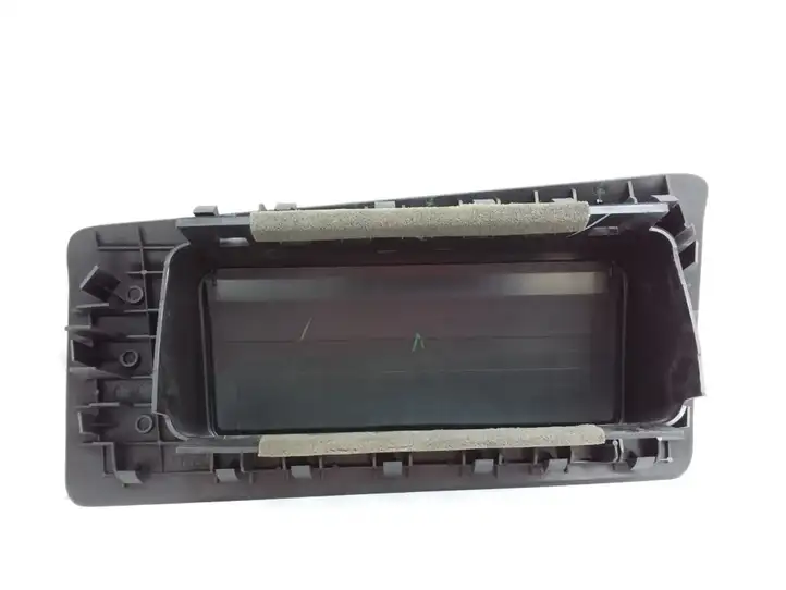 Mazda MPV (1999 - 2006) C0248 Заглушка airbag — фото 3