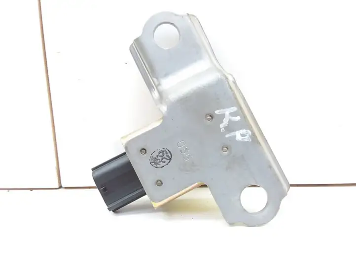 Toyota Previa (XR30, XR40) II (2000 - 2006) 8983028020 Датчик удара SRS — фото 2