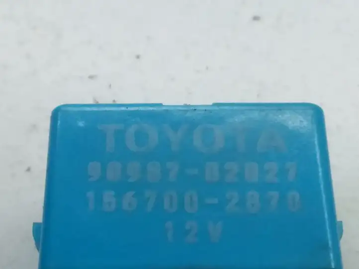 Toyota Previa (XR30, XR40) II (2000 - 2006) 9098702027 Другое реле — фото 2