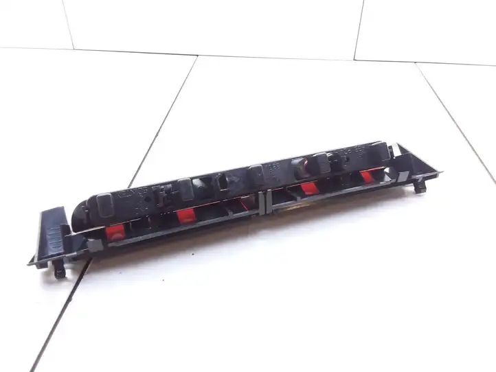 Citroen C8 (2002 - 2008) 38310002 Дополнительный стоп фонарь — фото 3