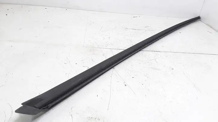 Audi A3/S3 8P (2004 - 2008) 8P0854328 Накладка стоек лобового стекла — фото 2