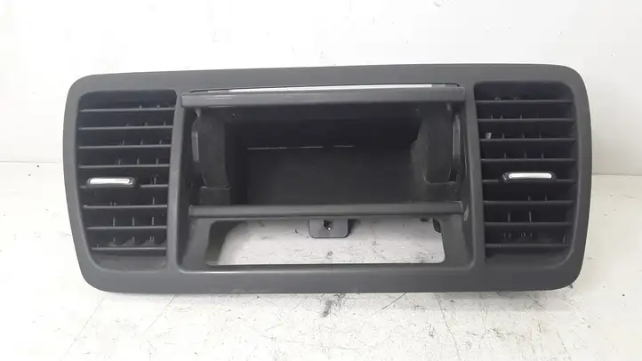 Subaru Legacy (2003 - 2009) 66120AG020 Центральный воздушный дефлектор — фото 4