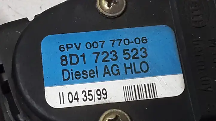Audi A6 S6 C5 4B (1997 - 2001) 8D1723523 Педаль акселератора — фото 2